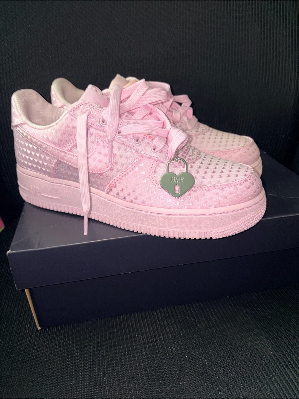Nike Pink Velvet Heart Charm Women's Sneakers
